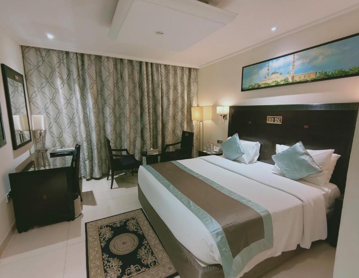 Smana Hotel Al Raffa Dubai Eksteriør bilde